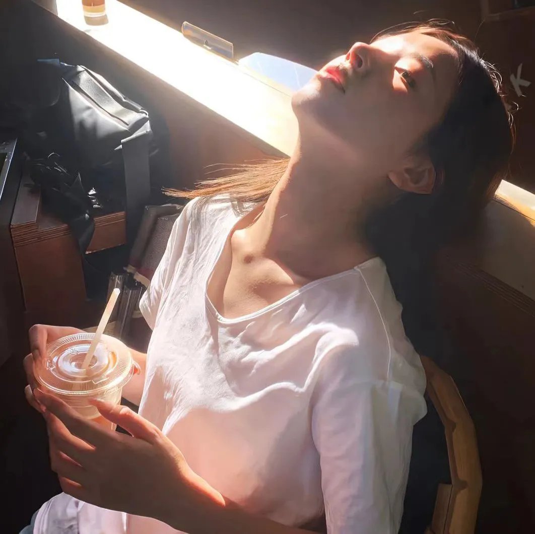 纯情苏老师休想逃